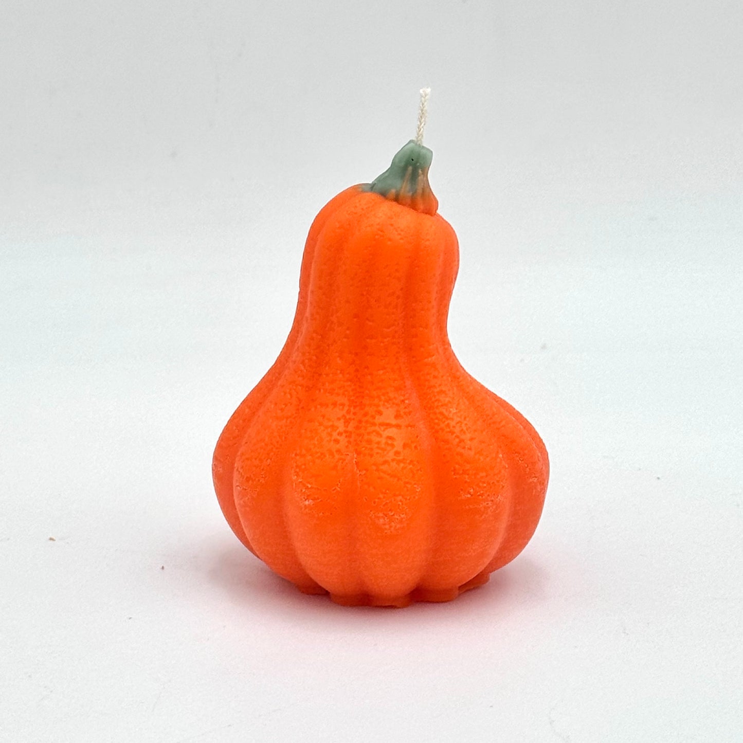 Дизайнерская свеча "Kirbīt's", 7x9 см