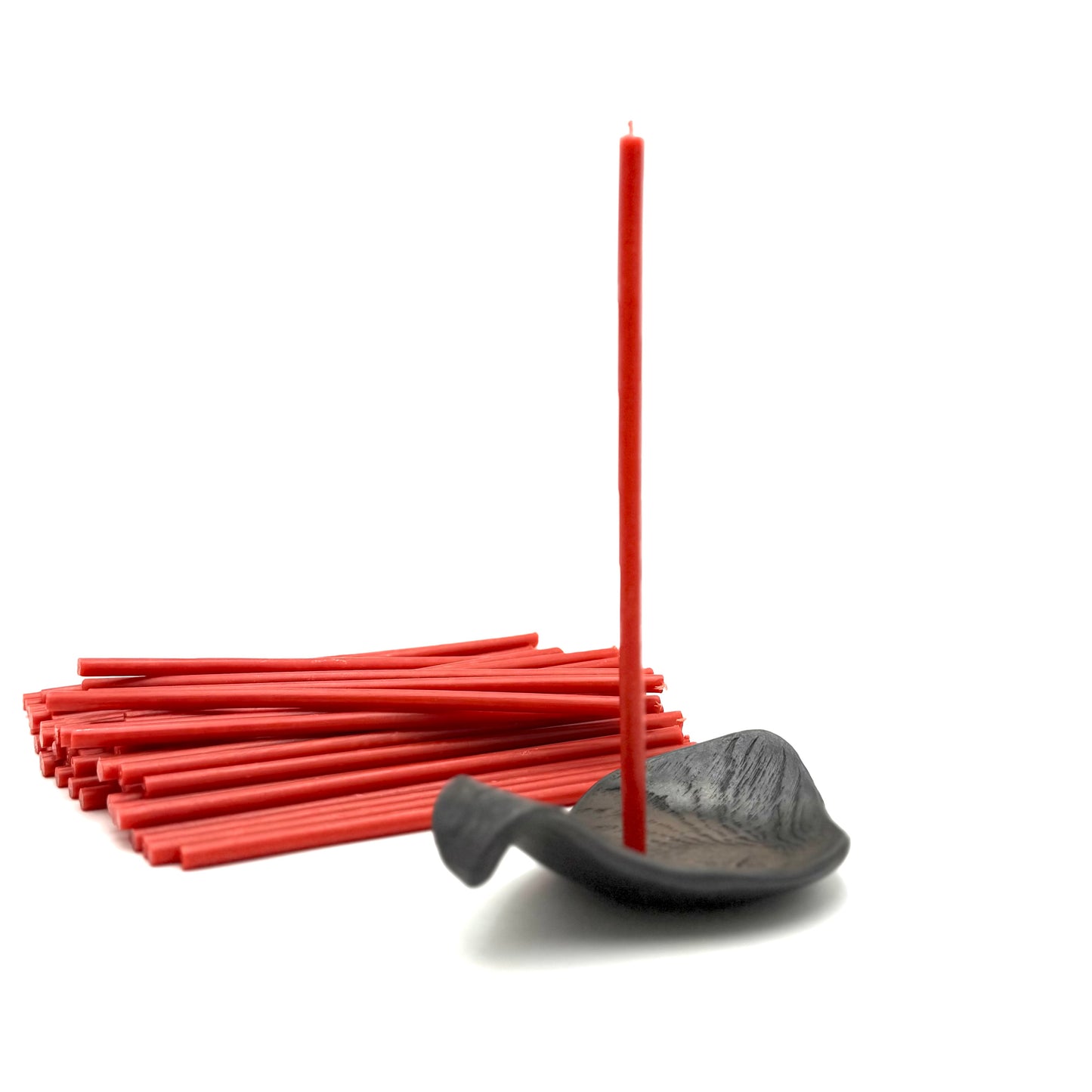 Sarkana bišu vaska baznīcas svece - rituāliem un ikdienai