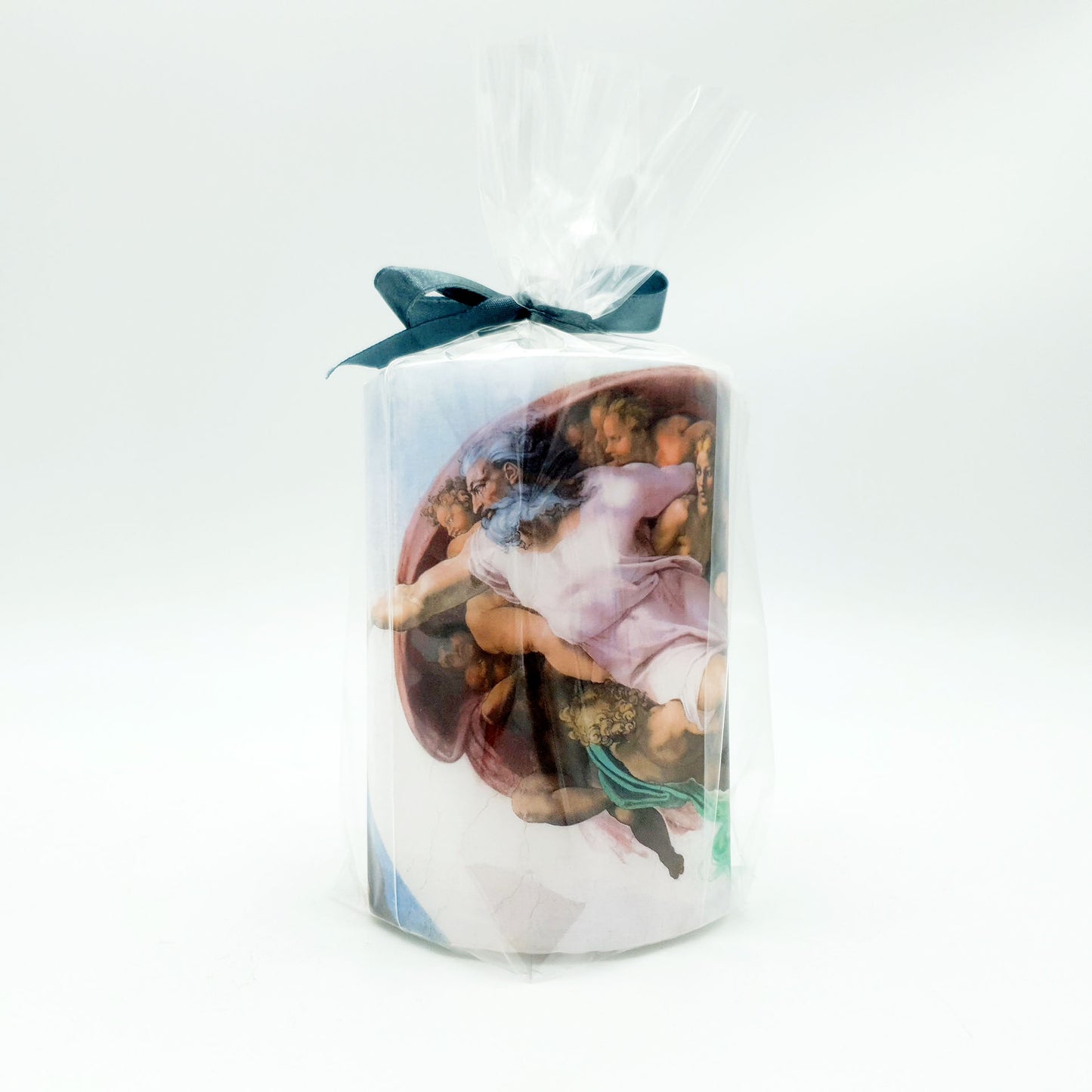 Dizaina svece ar gleznu "Ādama radīšana”