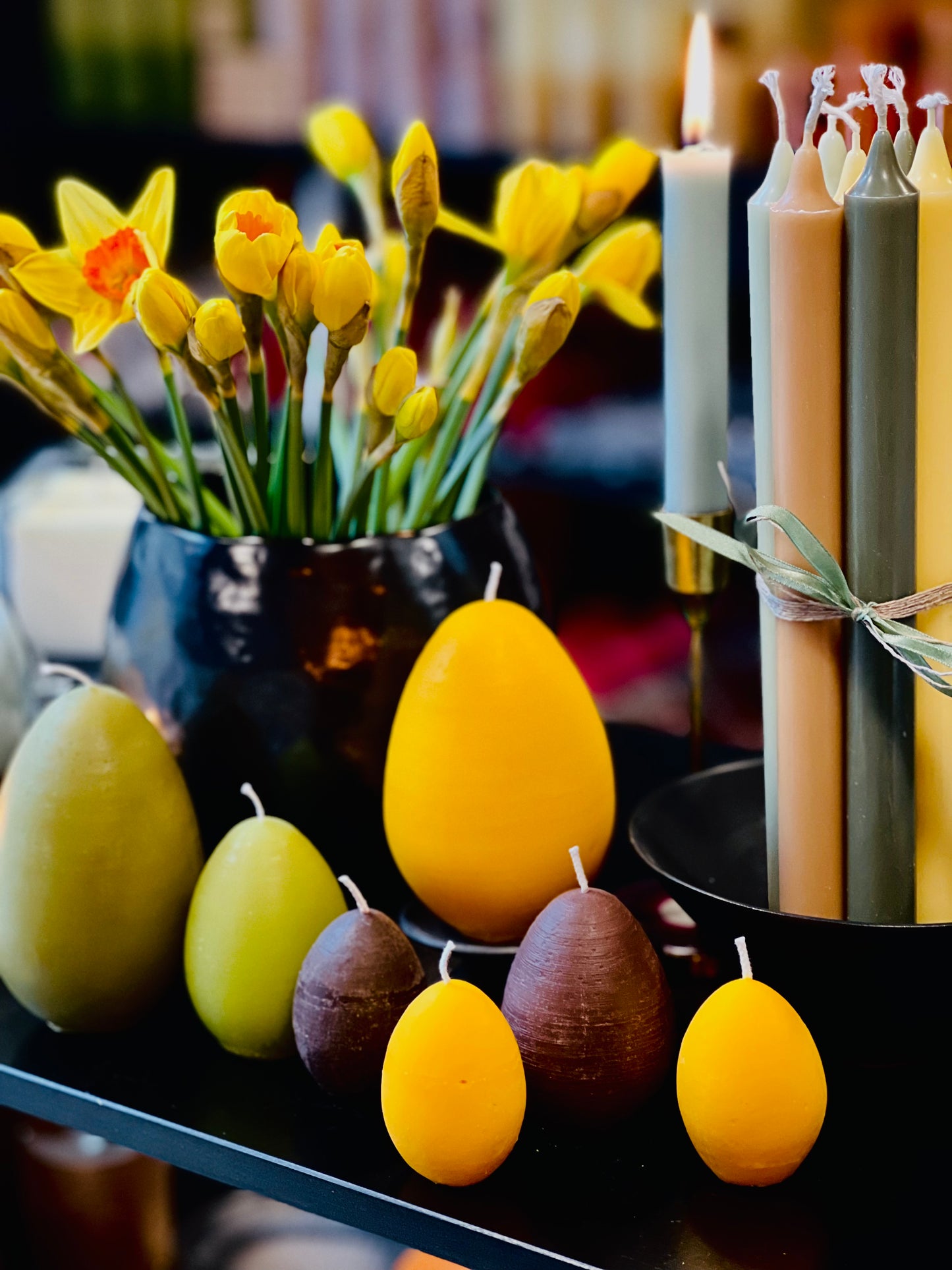 Dizaina svece Lieldienu ola no sojas vaska, dzeltena