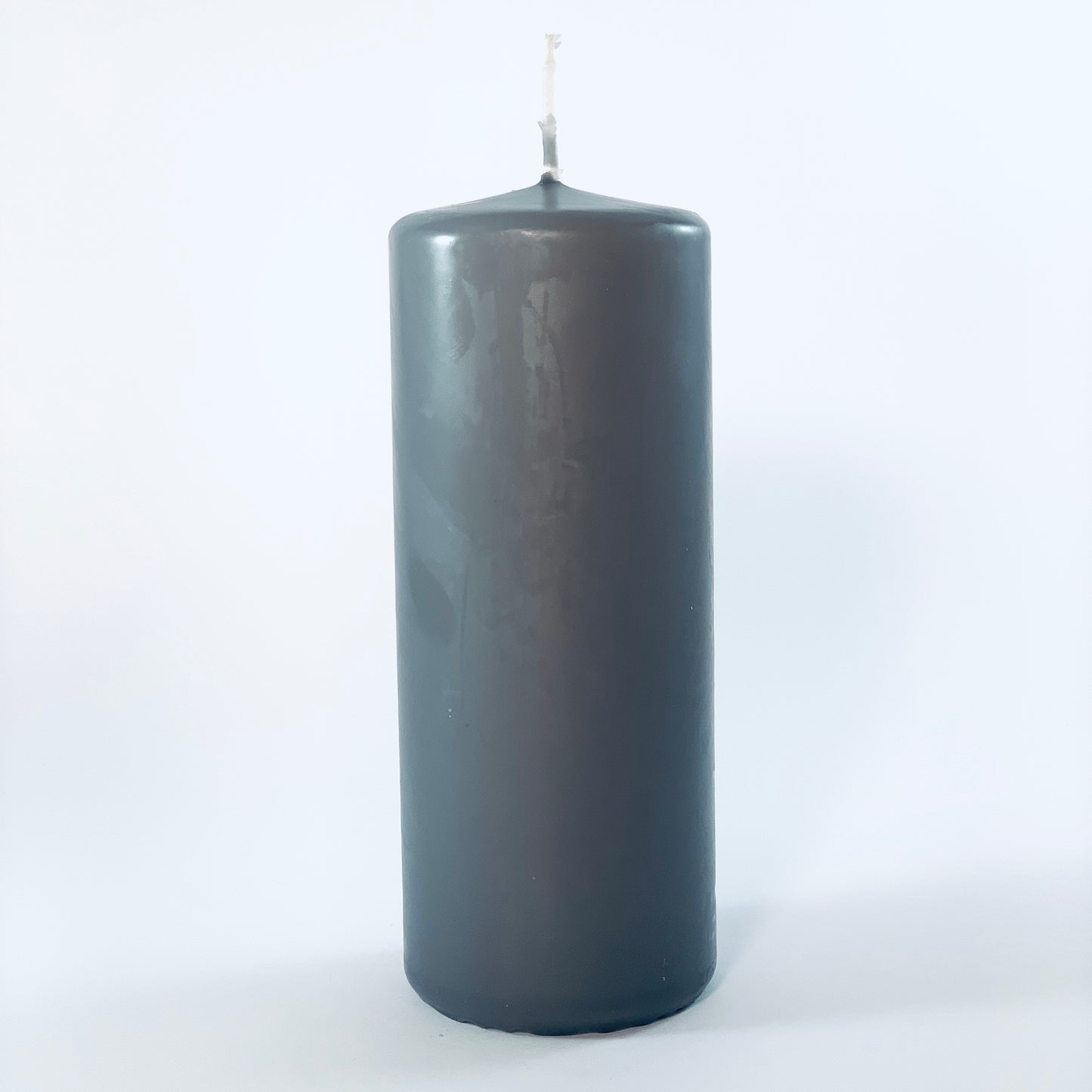 Powderpressed candle ⌀ 6x15 cm, grey