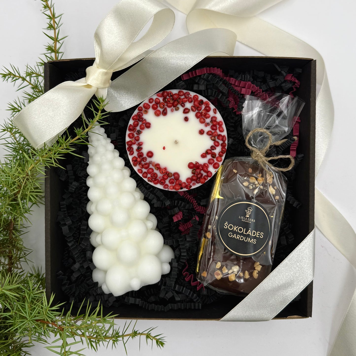 Dāvanu komplekts “Baltie Ziemassvētki”