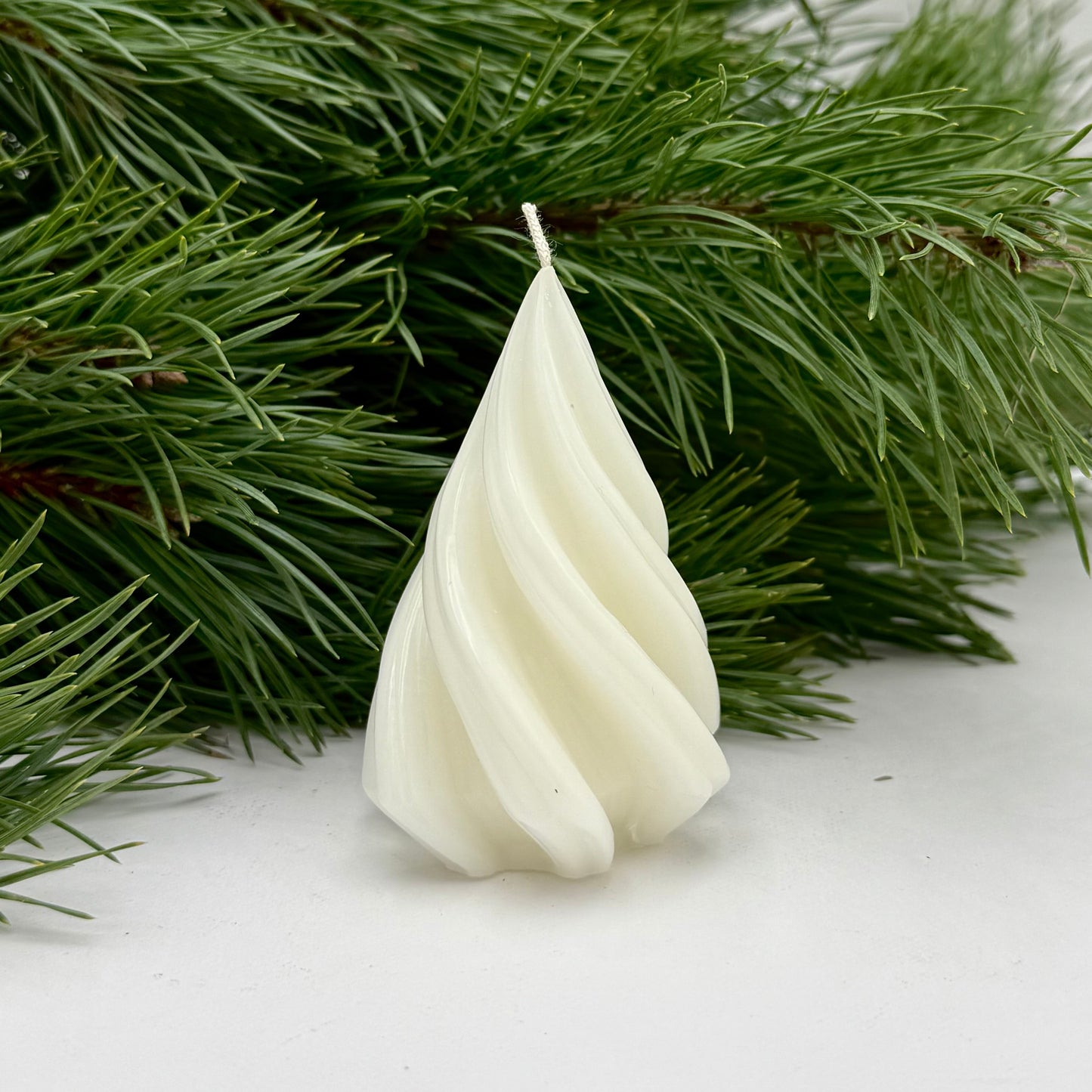 Dizaina svece “Virpuļegle”