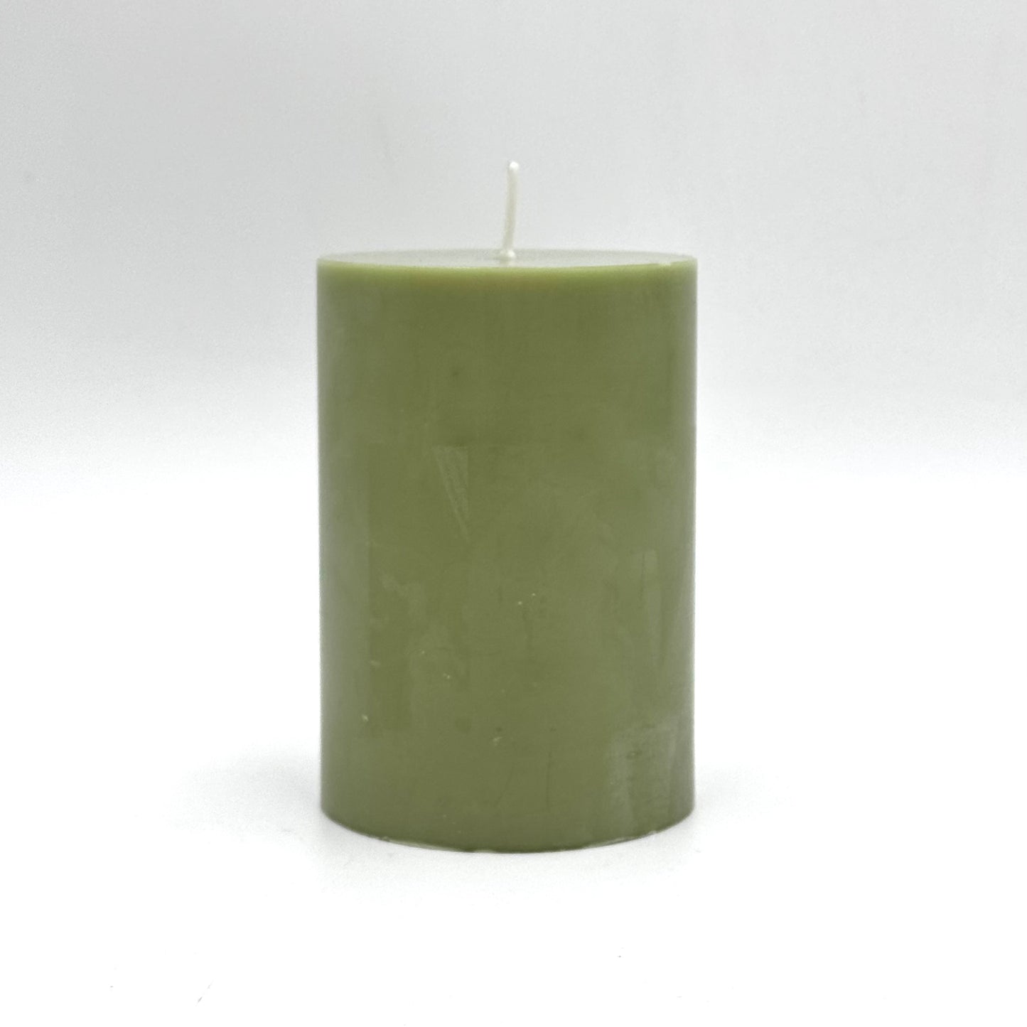 Stearin lace candle, ⌀ 7x10 cm, light yellow