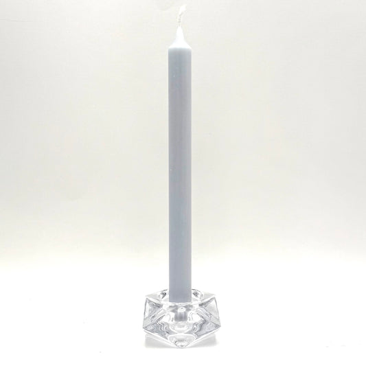 Galda svece ⌀ 2x28 cm, gaiši zilpelēka