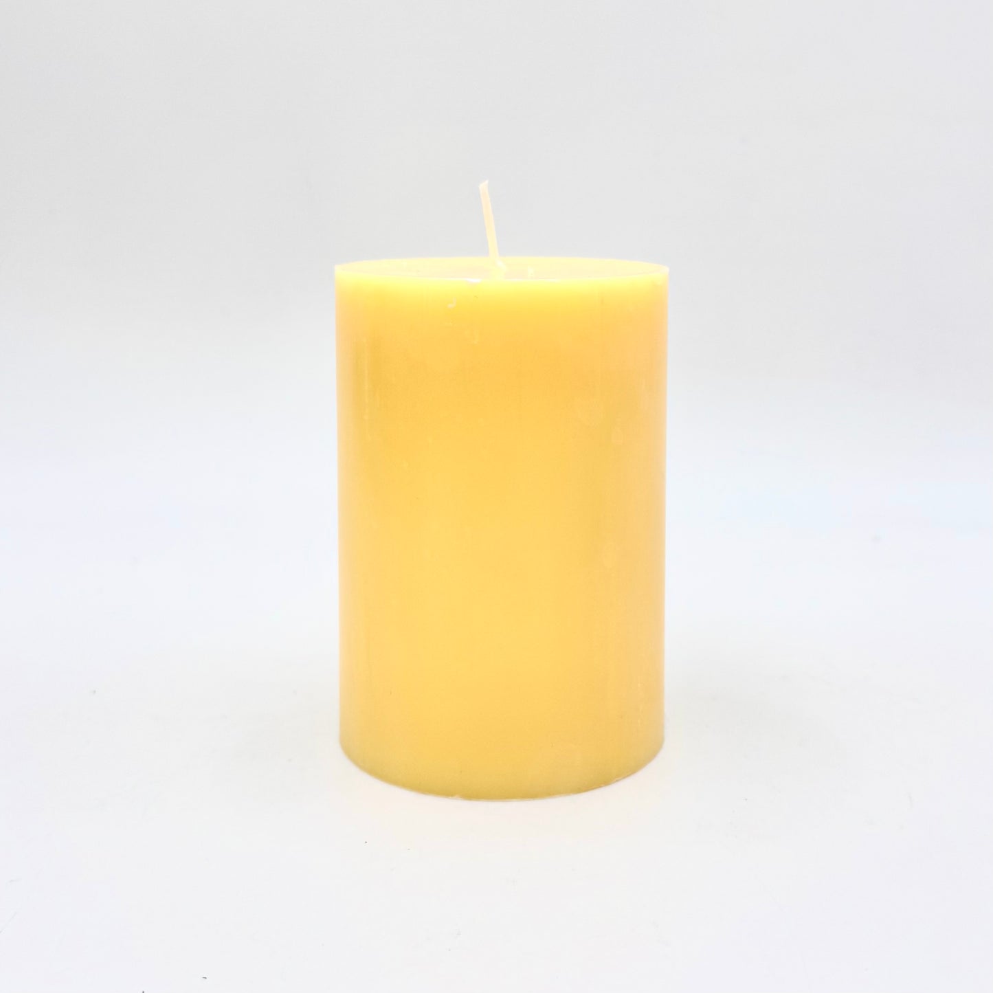 Stearin lace candle, ⌀ 7x15 cm, light mint