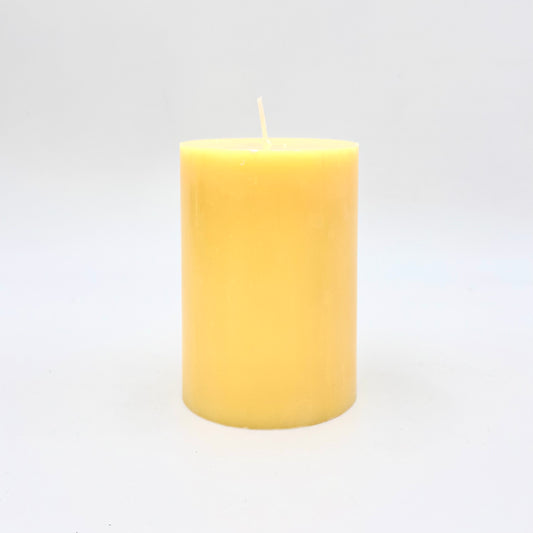 Stearin lace candle, ⌀ 7x15 cm, light mint