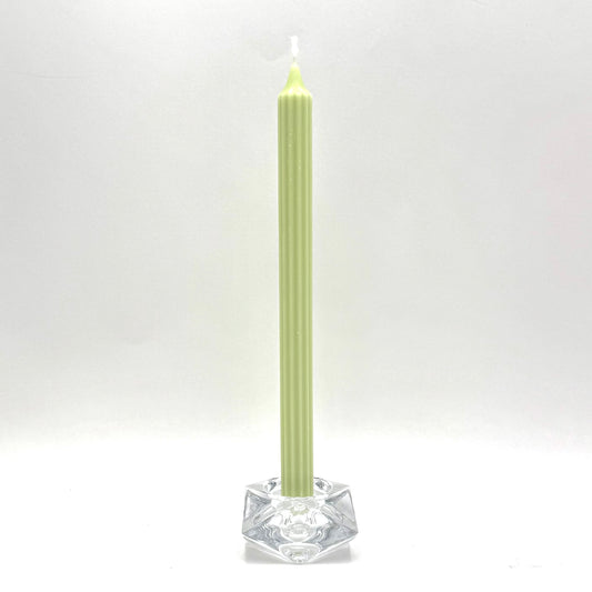 Galda svece ⌀ 2x28 cm, gaiši zaļa, rievota