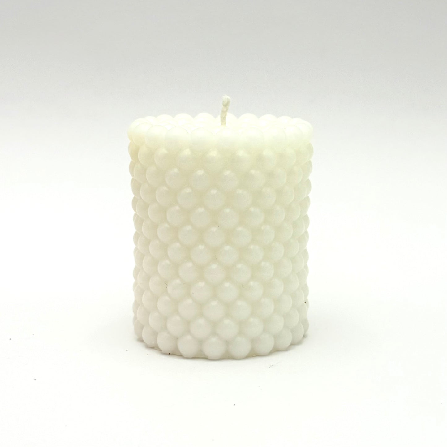 Dizaina svece “Pērle”, balta