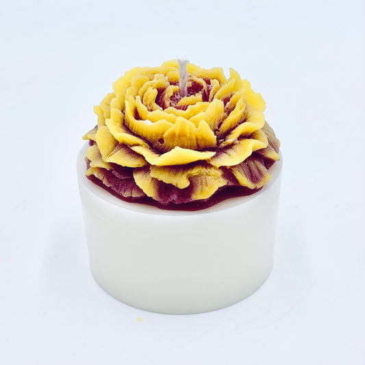 Dabīgā sojas vaska svece “Ziedēšana”, ar vieglu ziedu aromātu