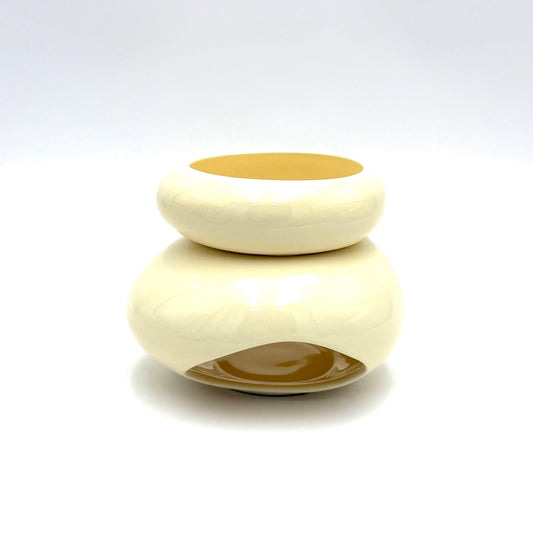 Aromterapijas eļļas lampa (krēmkrāsā)