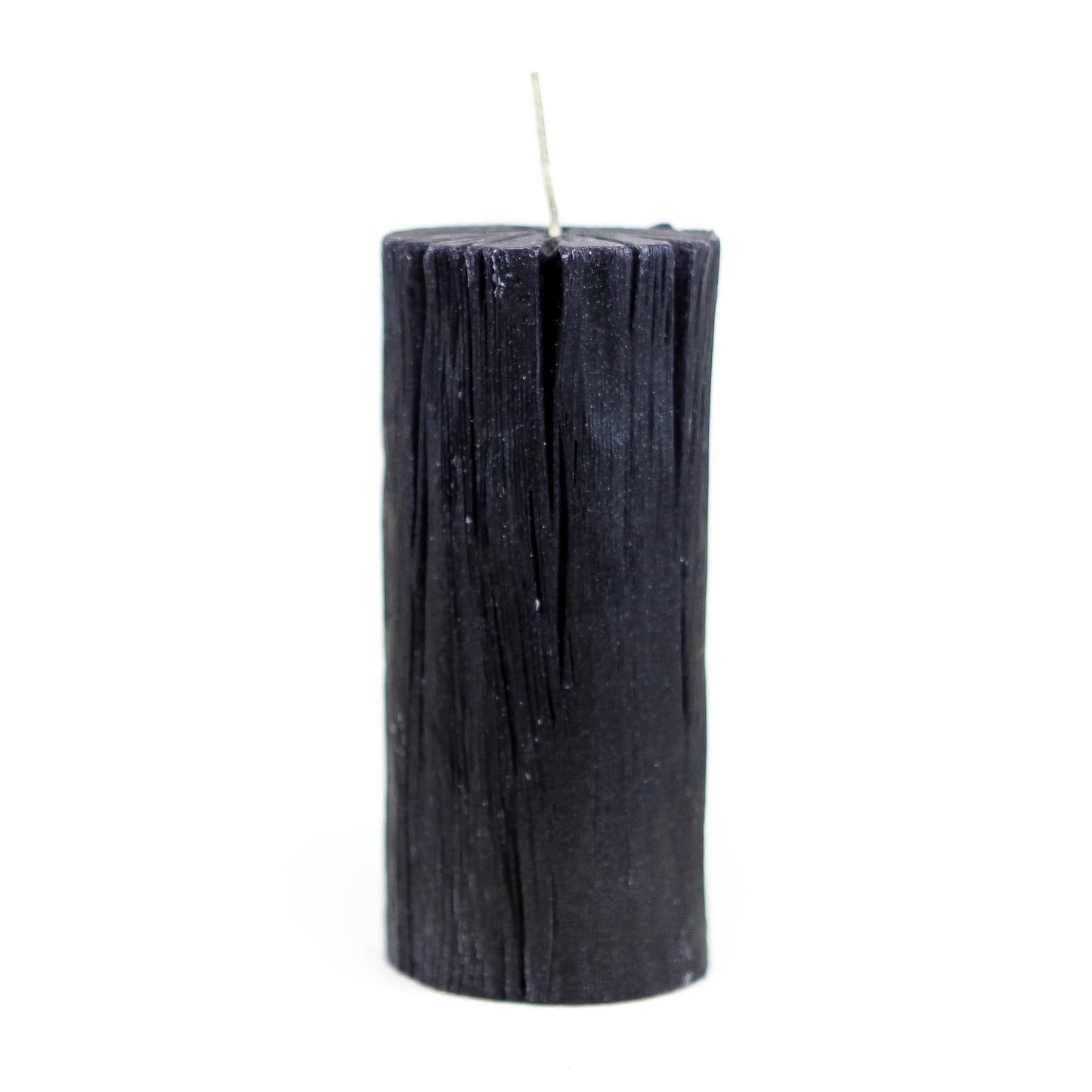 Black candle with charcoal texture, ⌀7x15 cm