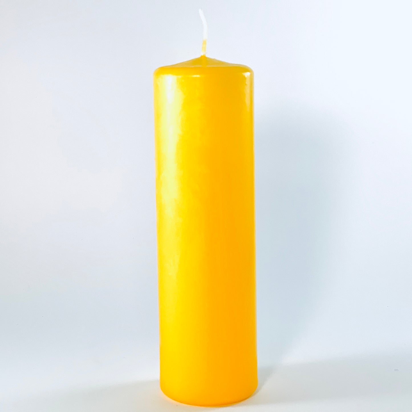 Powderpressed candle ⌀ 6x20 cm, yellow