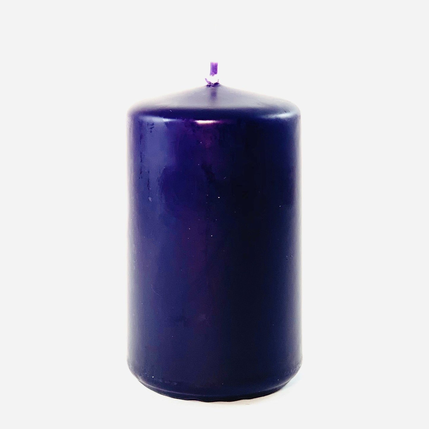 Свеча прессованная порошковая ⌀ 6х10 см, темно-фиолетовая.