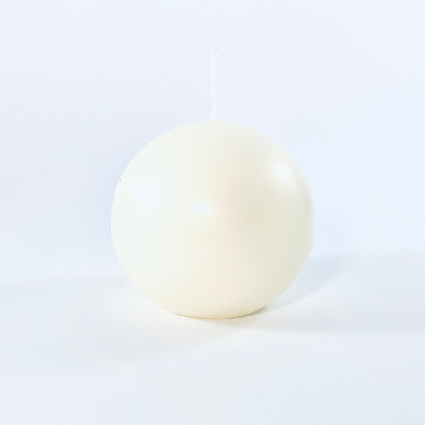 Прессованный шар-свеча, ⌀ 8 см, бежевый.