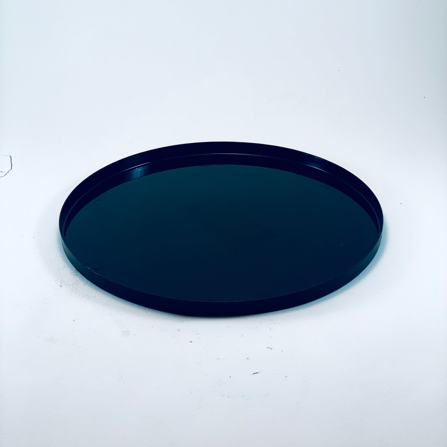 Подсвечник металлический, черный ⌀ 22,5 см.