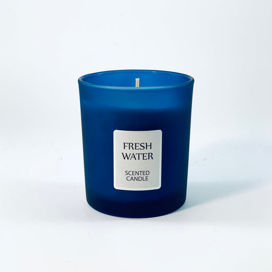 Scented candle in a glass container, scent "Fresh Water"